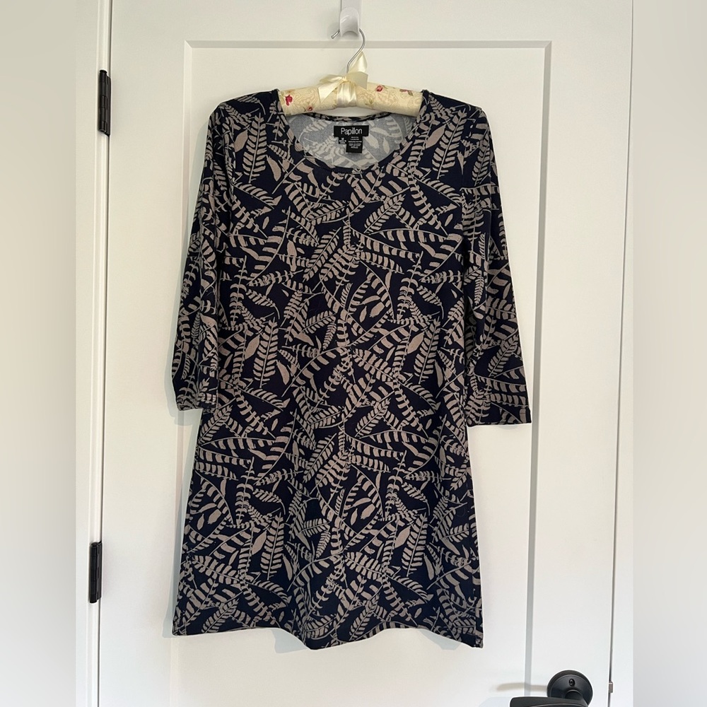 Papillon 3/4 sleeve dress
